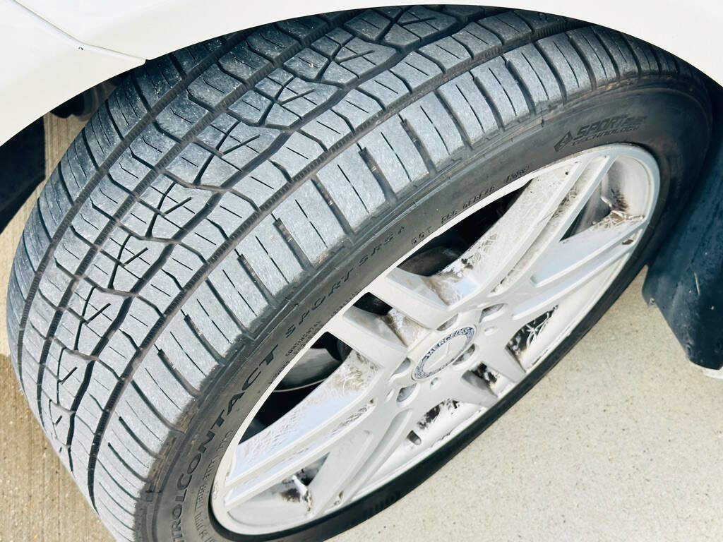 Used 2011 Mercedes-Benz E 350 E 350 2dr Coupe image 25