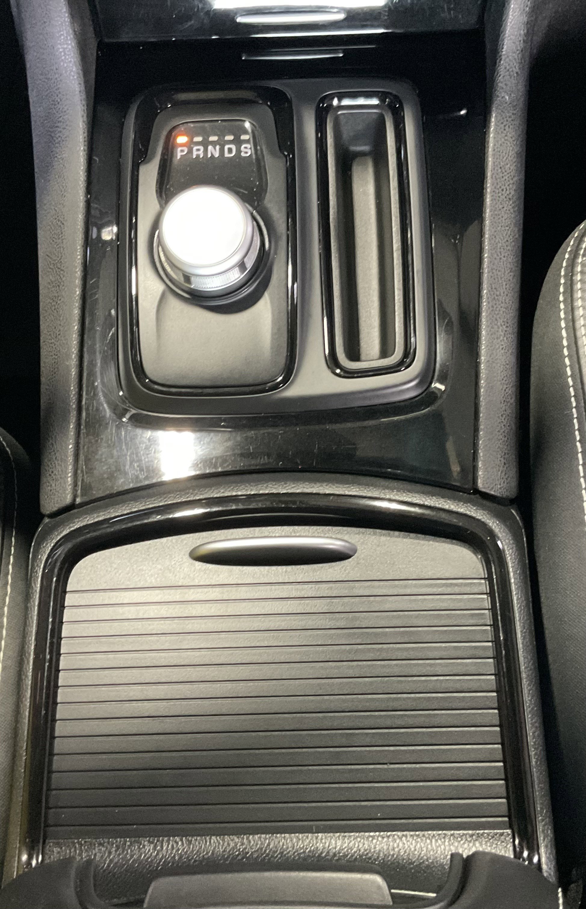 Used 2019 Chrysler 300 S AWD/4WD image 17