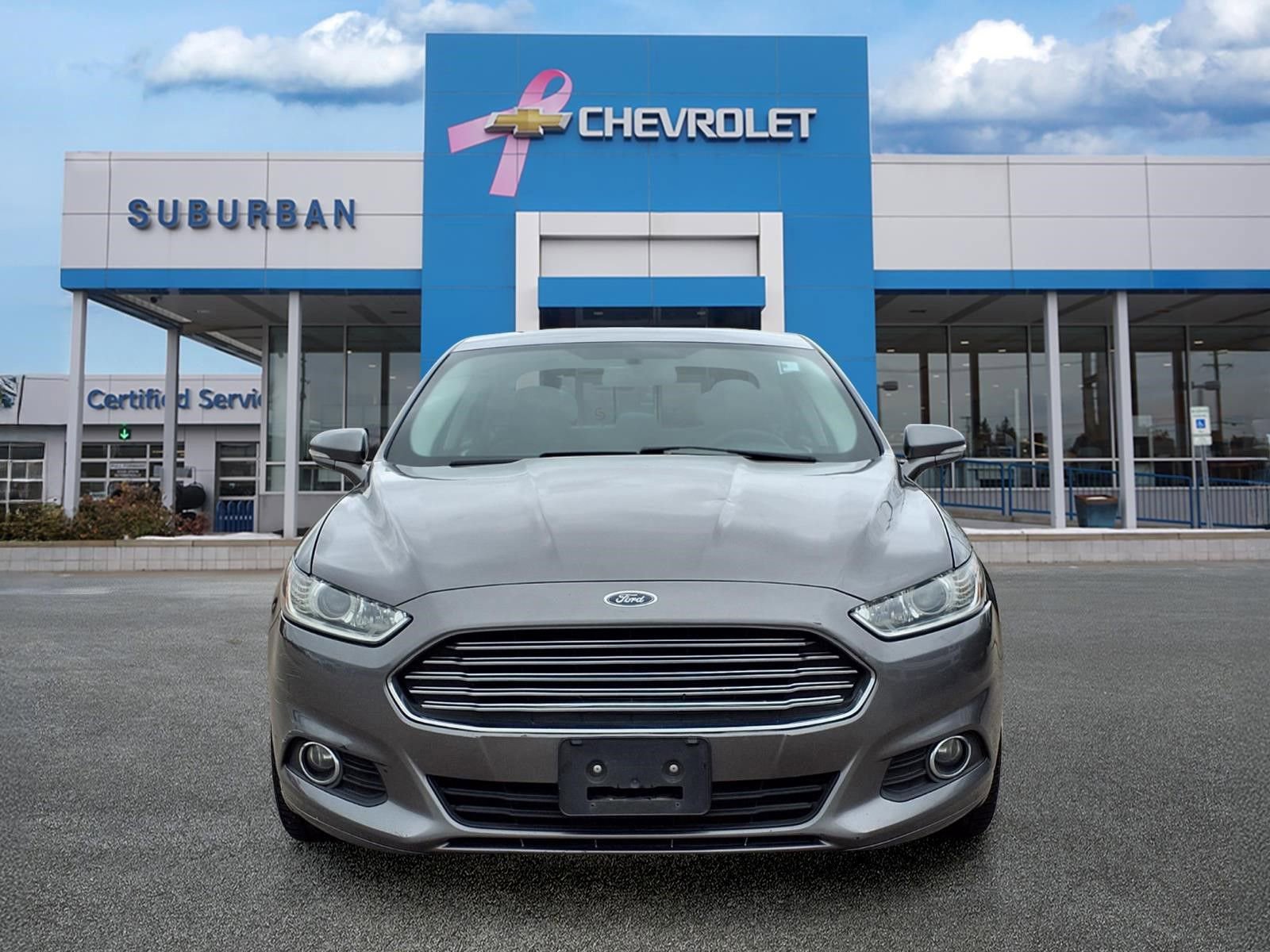 Used 2014 Ford Fusion SE FWD image 2