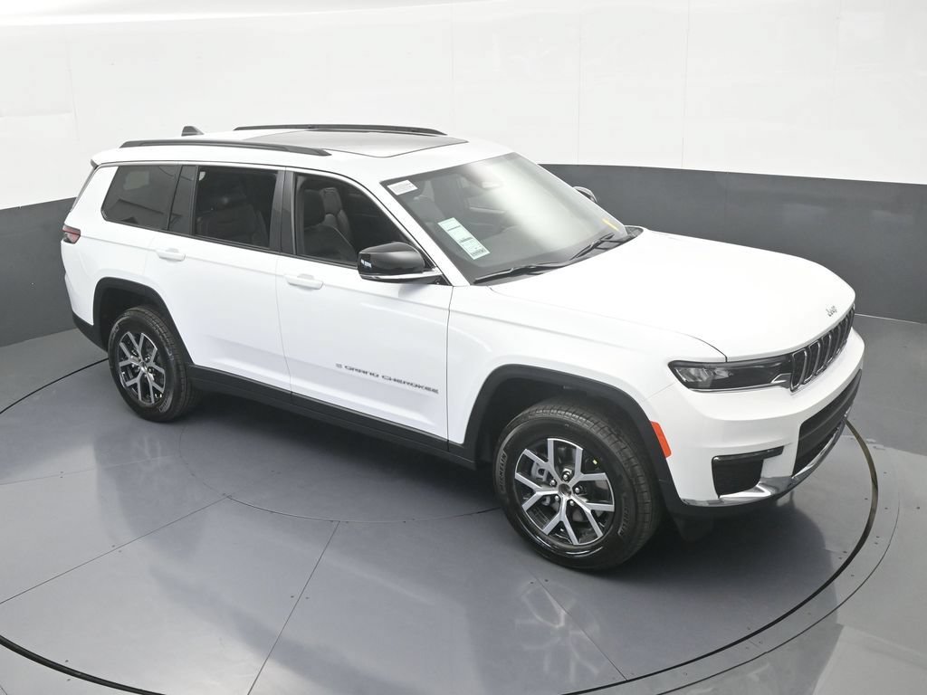 Used 2025 Jeep Grand Cherokee L Limited RWD image 50