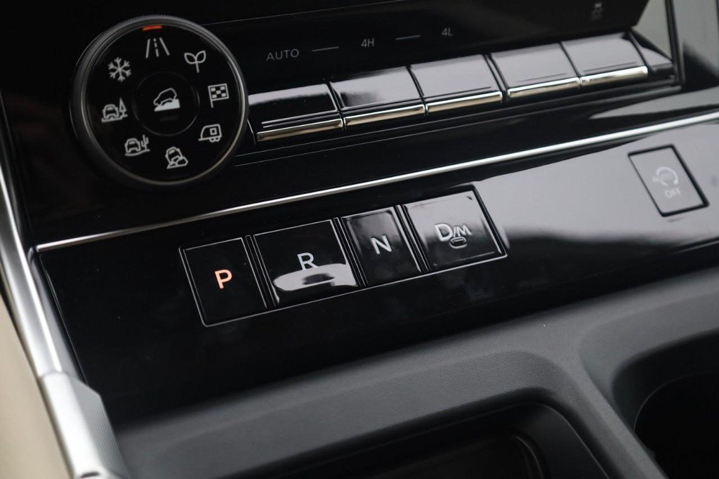 New 2026 Nissan Armada Platinum AWD/4WD image 18