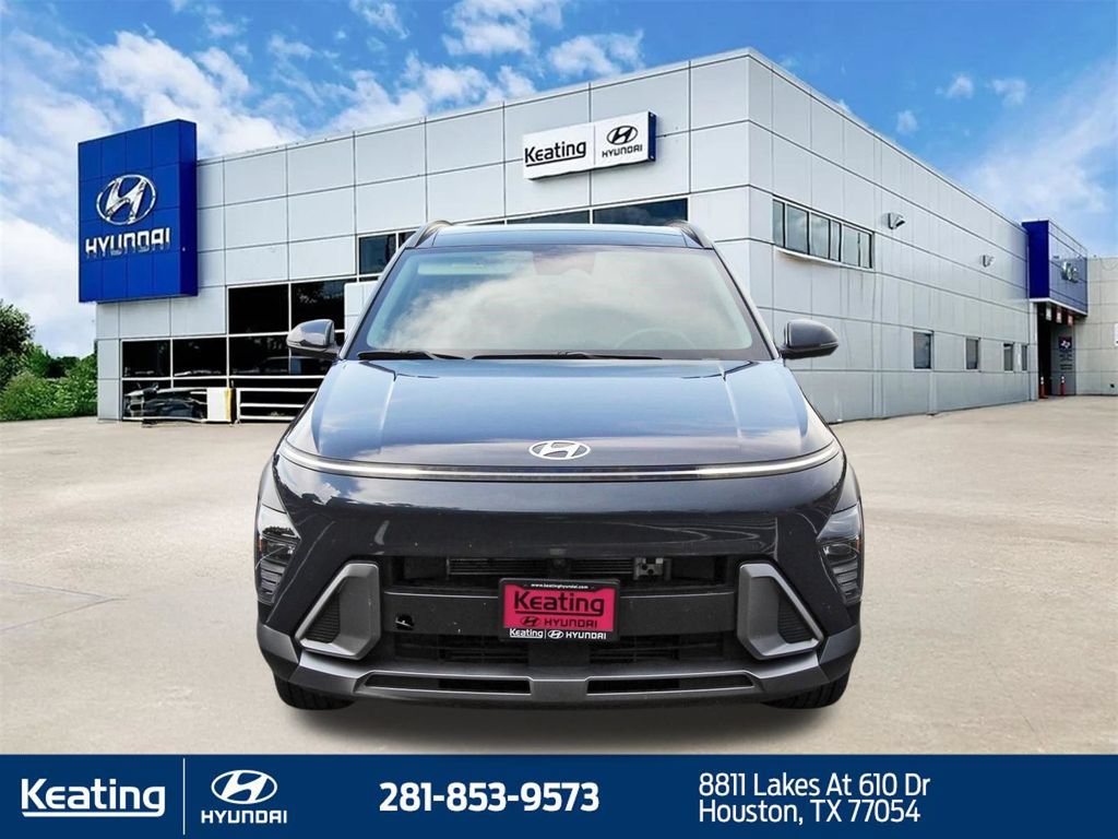 Certified 2025 Hyundai Kona Limited AWD/4WD image 2