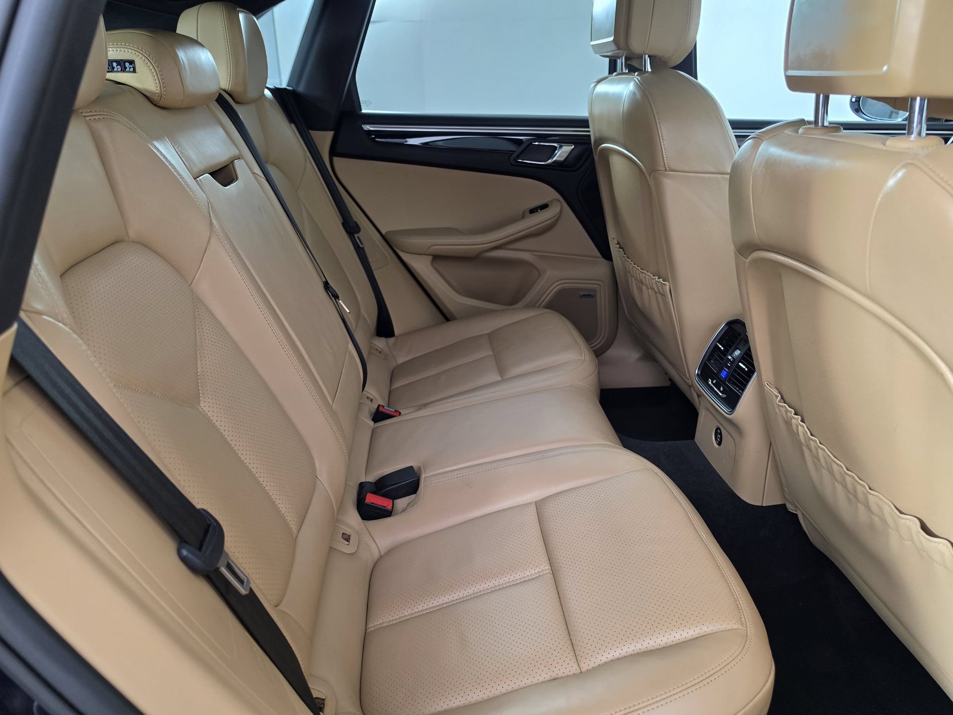 Used 2017 Porsche Macan S AWD/4WD image 39