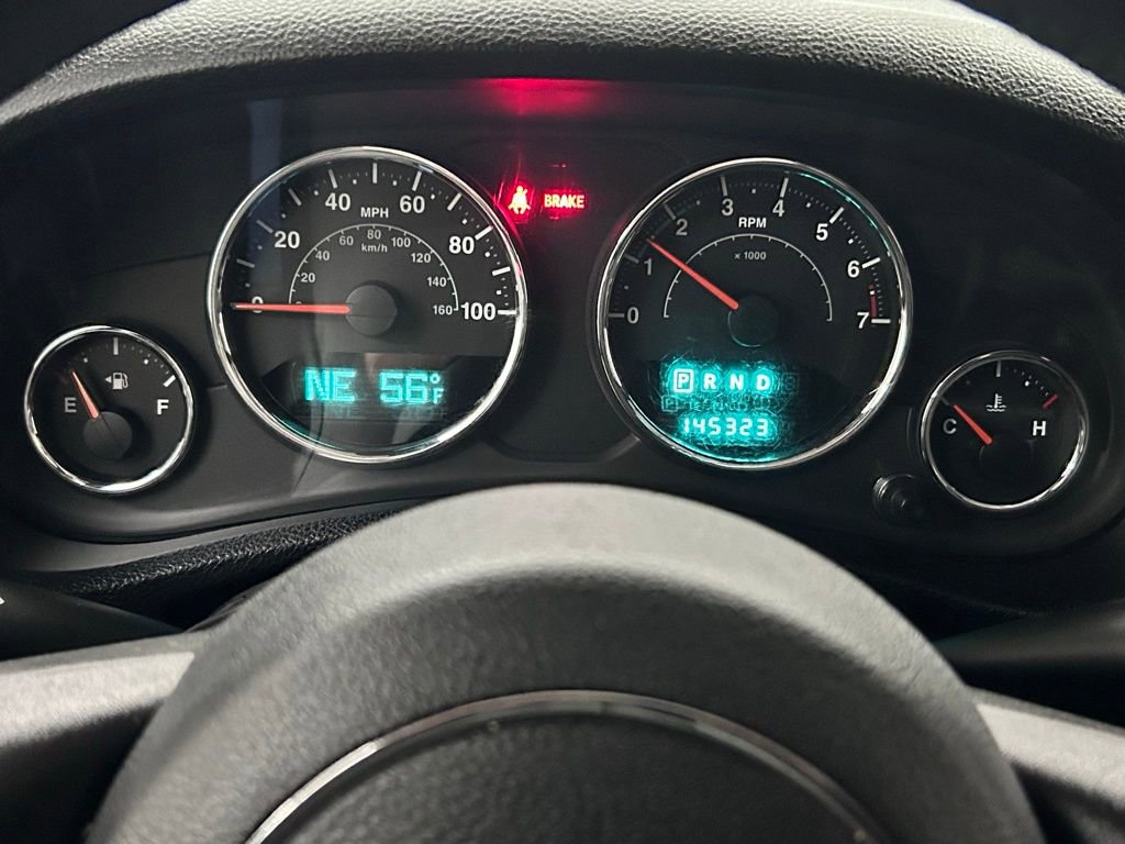 Used 2012 Jeep Wrangler Unlimited Rubicon w/ Connectivity Group image 18