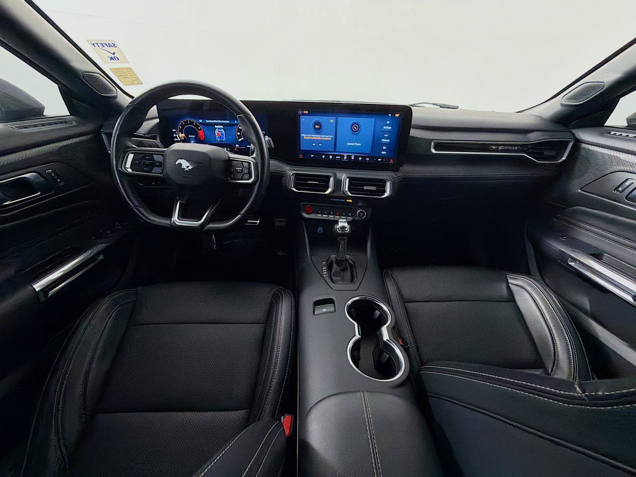 Used 2025 Ford Mustang Premium RWD image 10