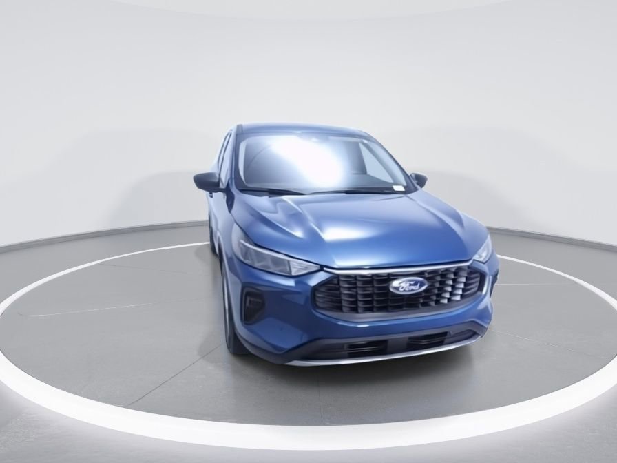 Used 2023 Ford Escape Active w/ Tech Pack #1 AWD/4WD image 2