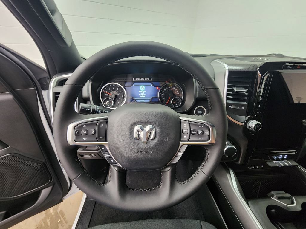 New 2026 RAM 1500 4x4 Crew Cab image 10