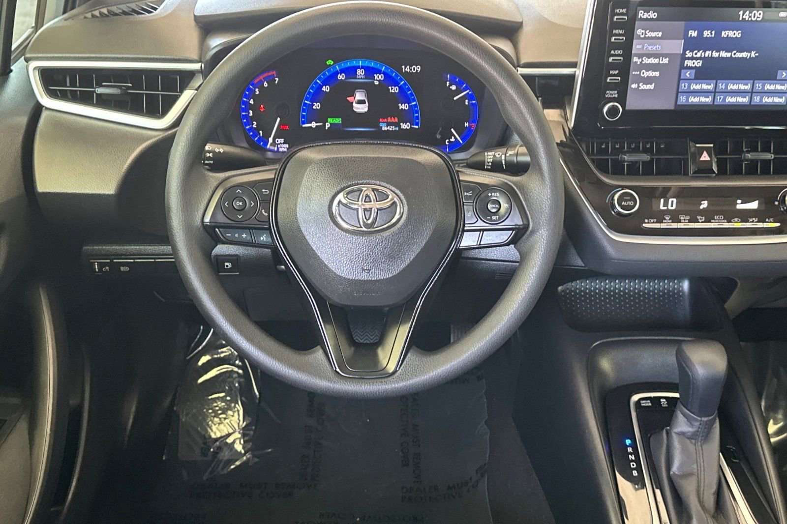 Used 2020 Toyota Corolla LE w/ Carpet Mat Package (TMS) image 15