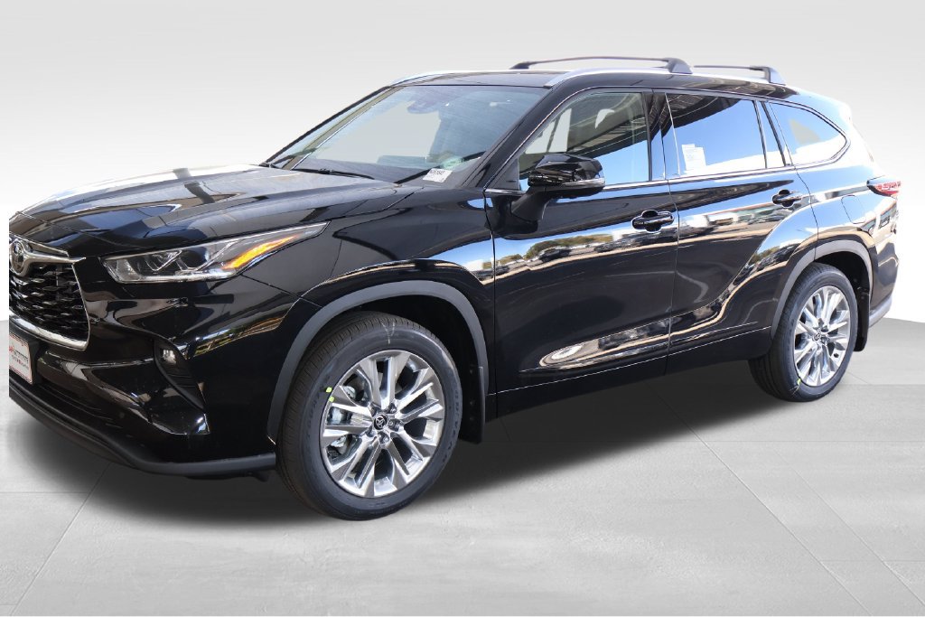 New 2026 Toyota Highlander Limited AWD/4WD image 8