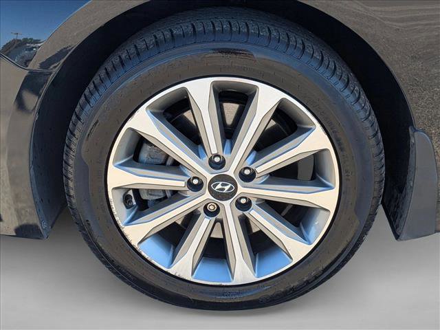 Used 2016 Hyundai Sonata Limited w/ Option Group 05 image 23
