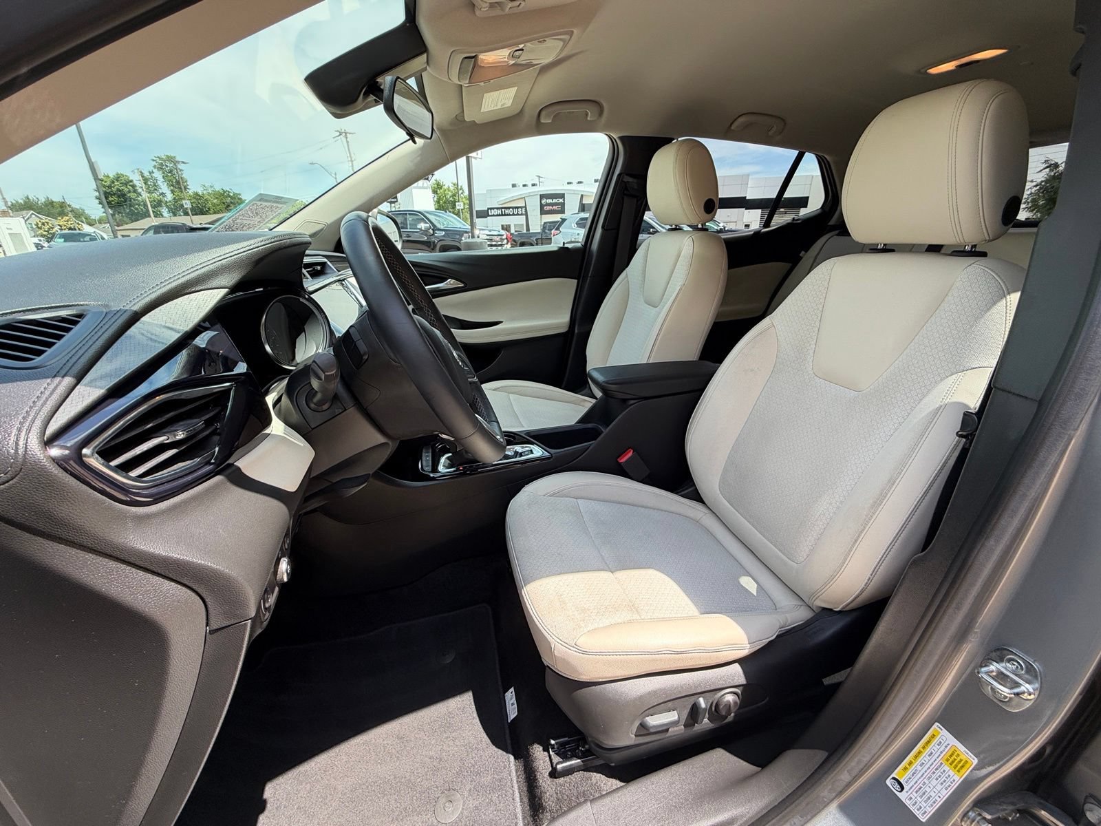 Used 2023 Buick Encore GX Preferred w/ Cold Weather Comfort Package FWD image 11