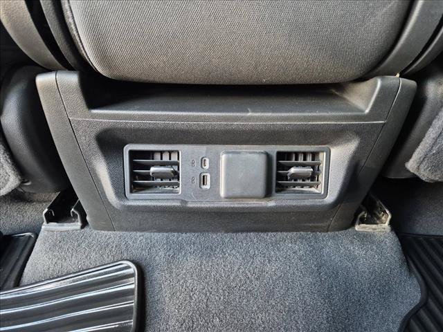 Used 2022 Chevrolet Silverado 1500 LT AWD/4WD image 16