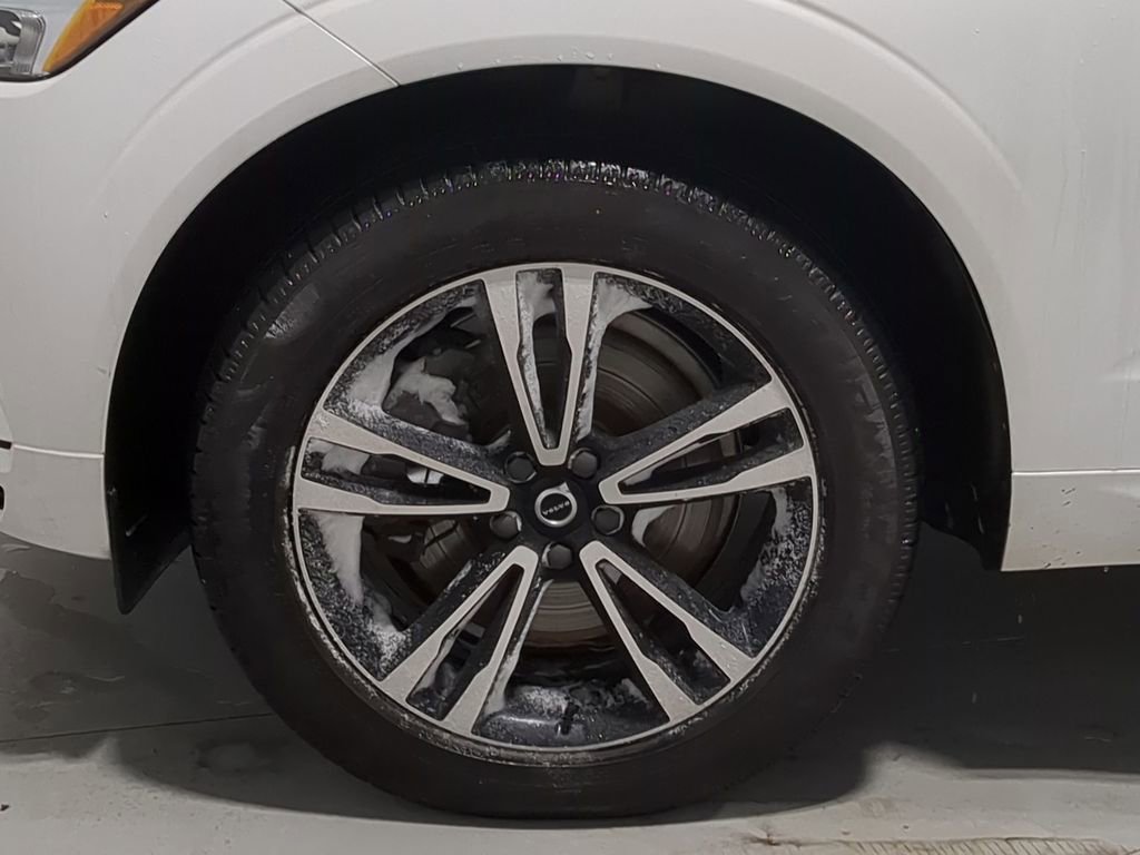 Used 2020 Volvo XC60 T6 Momentum image 21