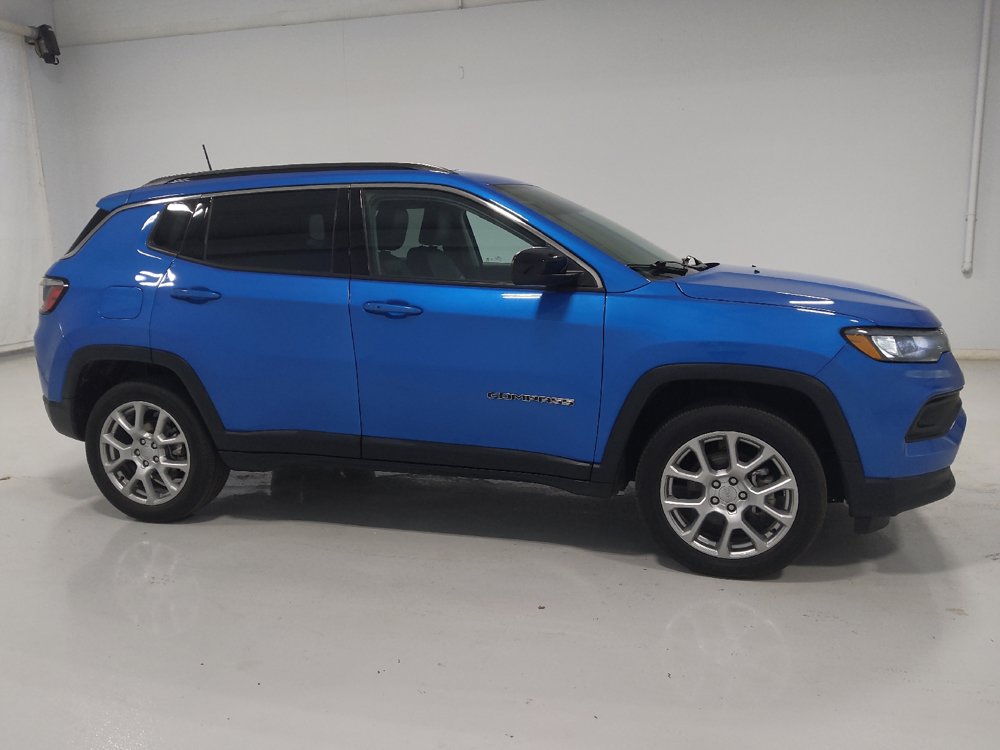 Used 2022 Jeep Compass Latitude AWD/4WD image 11