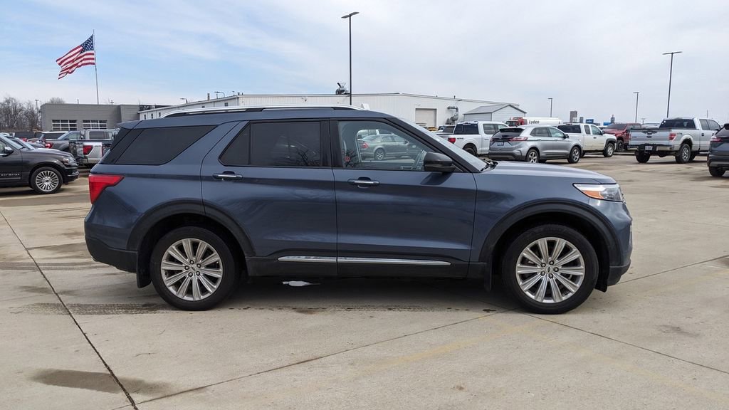 Certified 2021 Ford Explorer Limited image 2