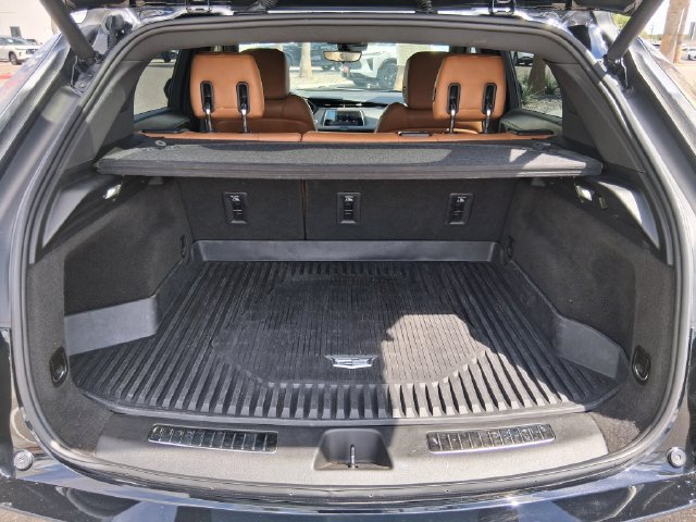Used 2023 Cadillac XT4 Sport FWD image 6