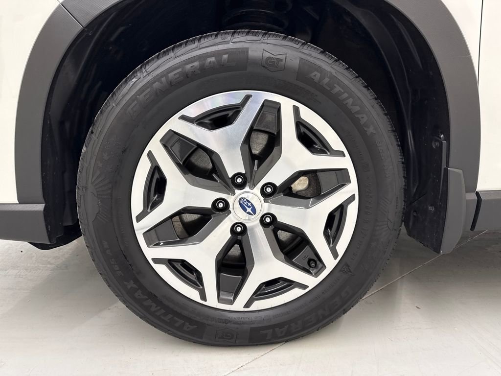 Used 2022 Subaru Forester Premium w/ Popular Package #1 image 9