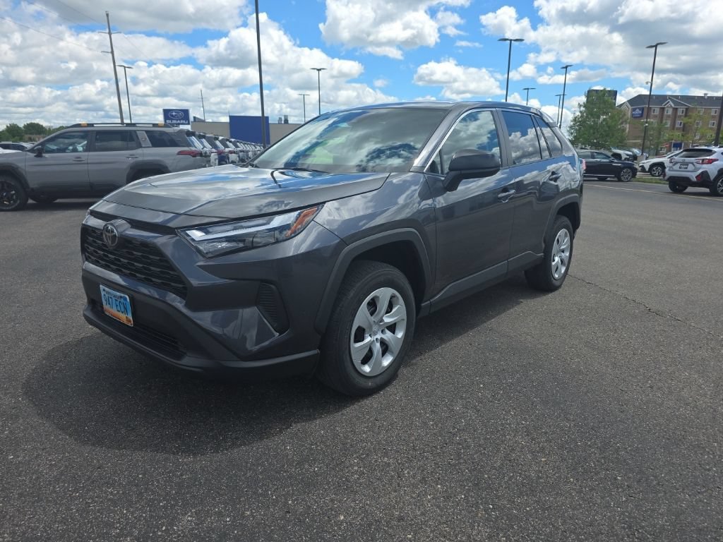 Used 2023 Toyota RAV4 LE AWD/4WD image 8
