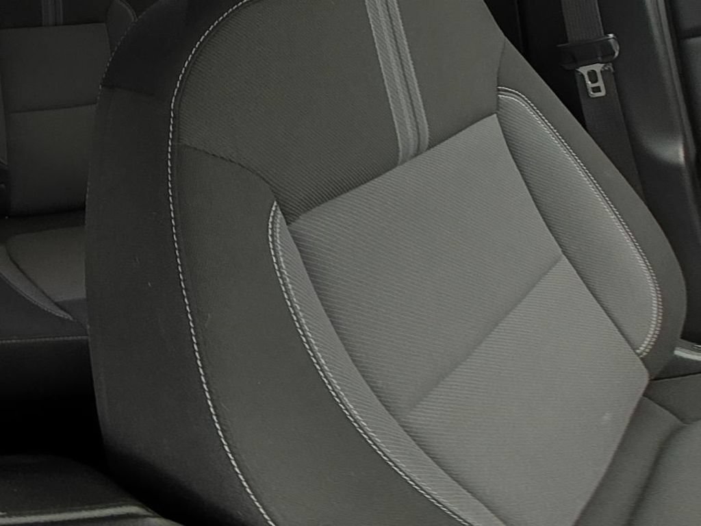 Used 2025 Chevrolet Blazer LT AWD/4WD image 14