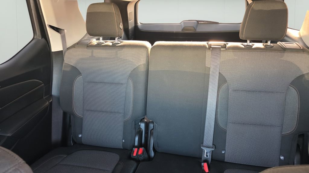 Used 2018 Chevrolet Traverse LT image 12