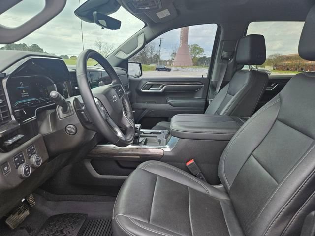 Used 2023 Chevrolet Silverado 1500 LTZ w/ Technology Package image 9