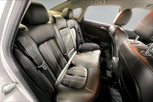 Used 2012 Buick Verano Leather FWD image 19