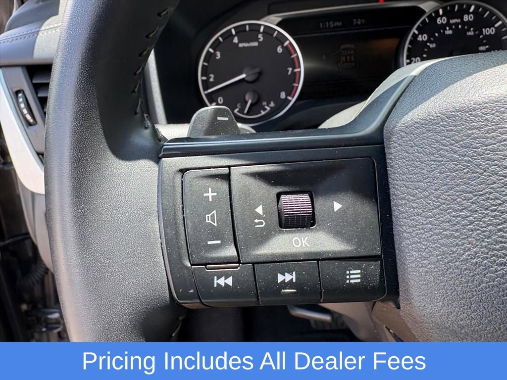 Used 2025 Nissan Rogue SV AWD/4WD image 13