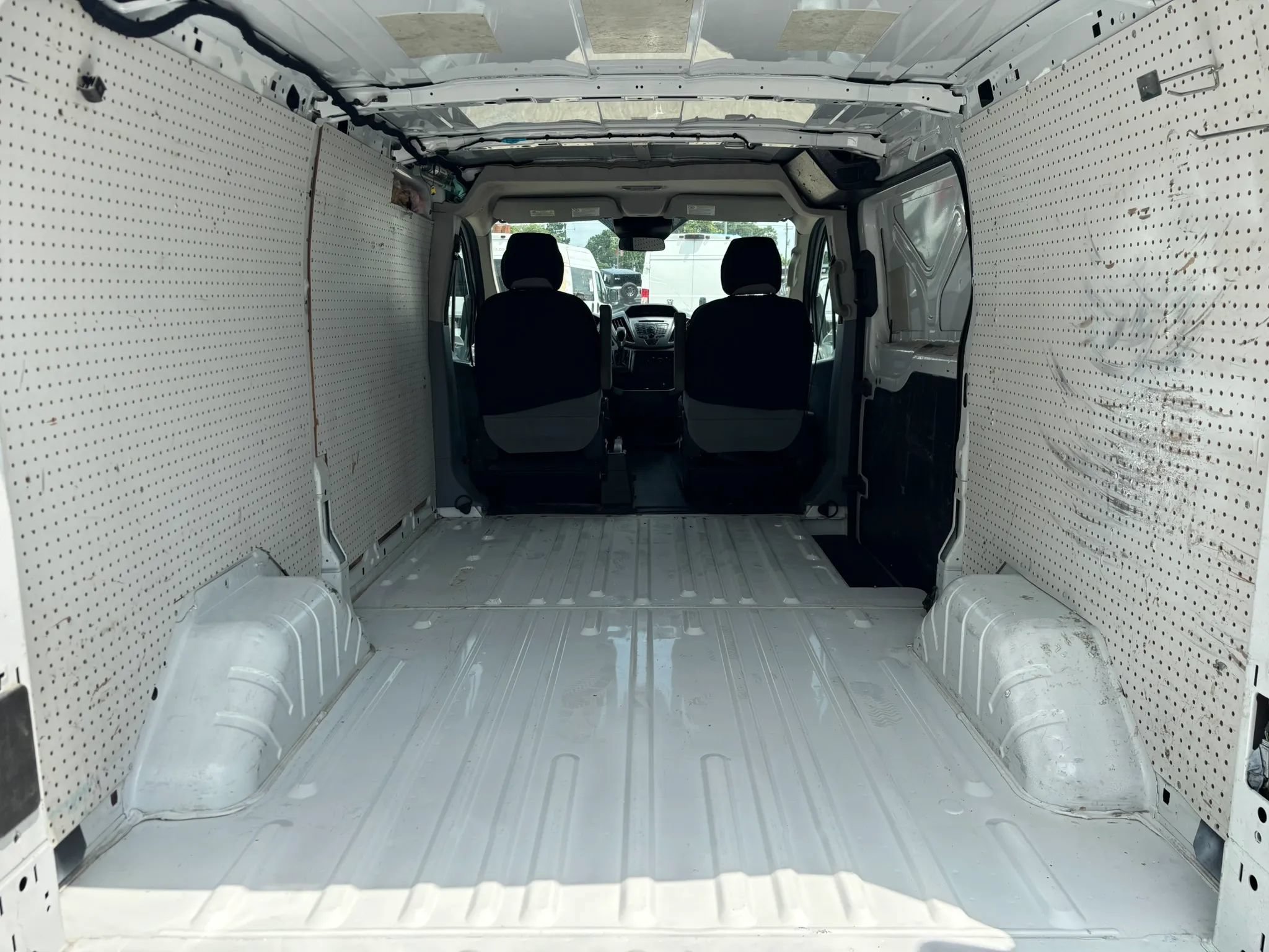 Used 2016 Ford Transit 150 130 Low Roof RWD image 14