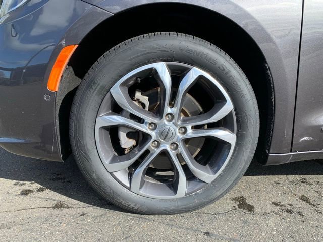 Used 2021 Chrysler Pacifica Pinnacle image 12