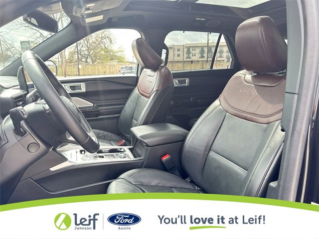 Used 2023 Ford Explorer Platinum w/ Technology Package image 17