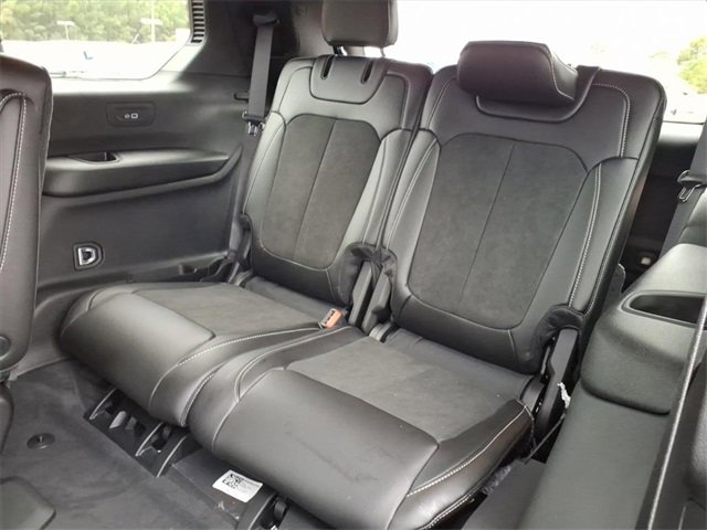 New 2025 Jeep Grand Cherokee L Altitude image 18