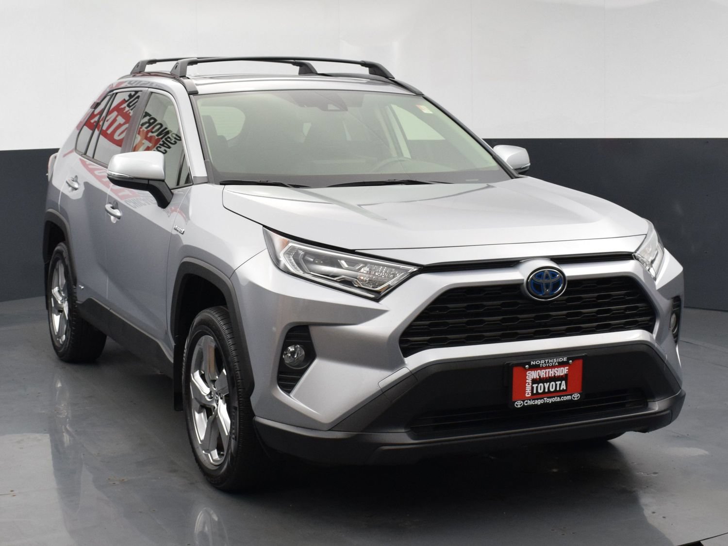 Used 2021 Toyota RAV4 XLE Premium AWD/4WD image 7