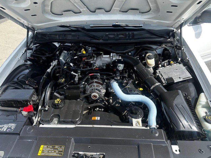 Used 2010 Ford Crown Victoria Police Interceptor image 10