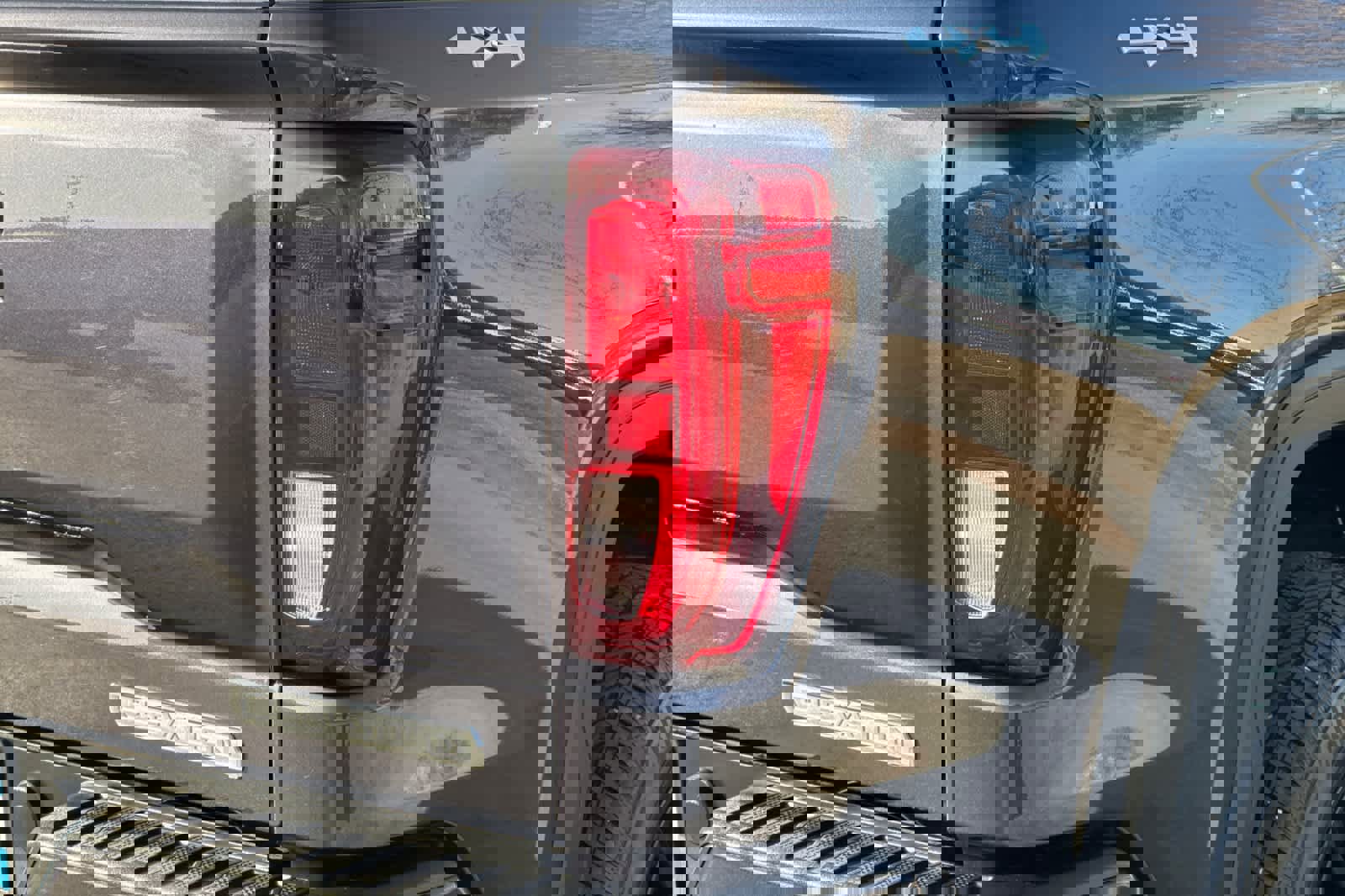 Used 2025 GMC Sierra 1500 Elevation image 27