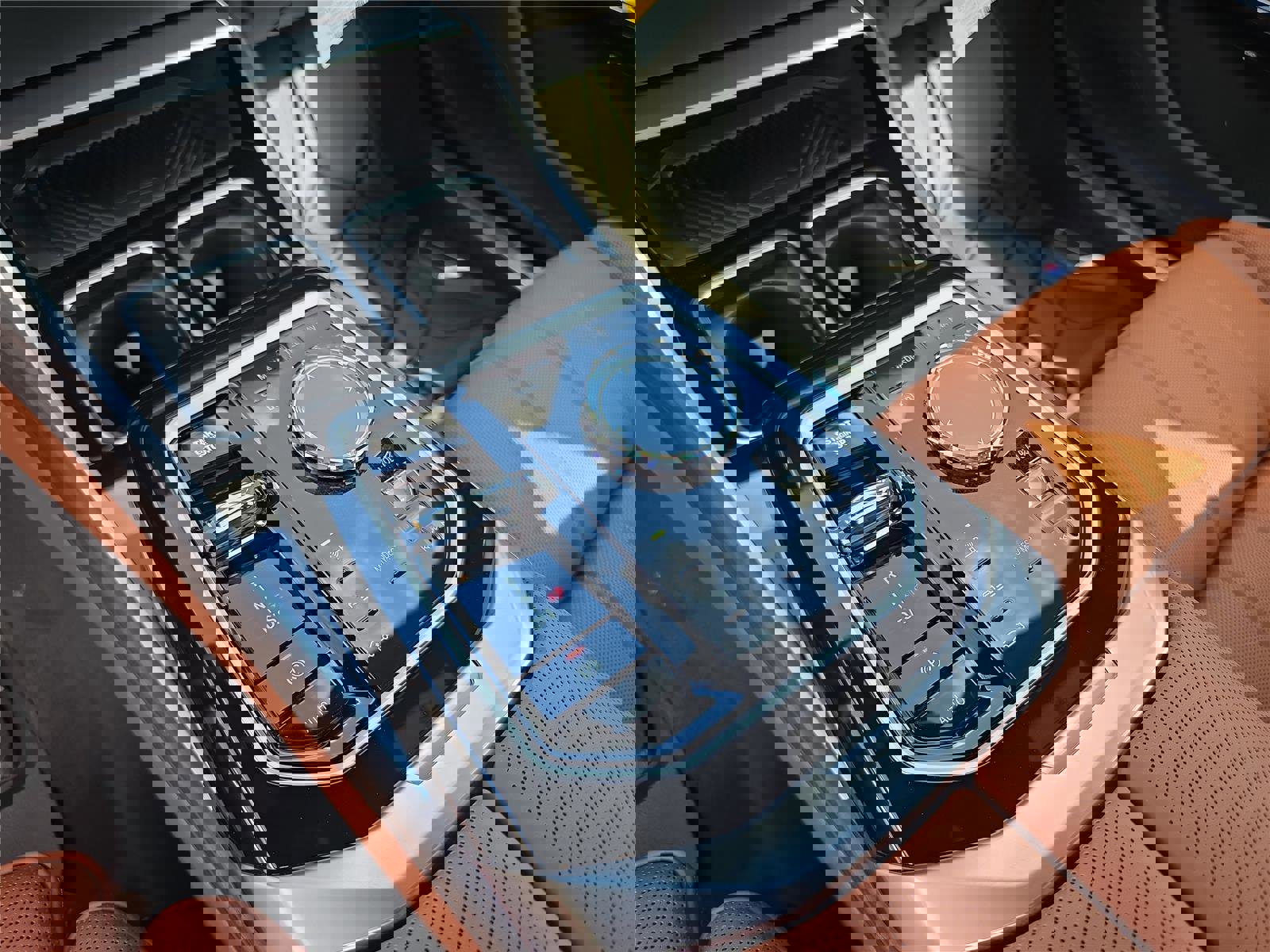 New 2026 BMW 760i xDrive w/ Executive Package image 28