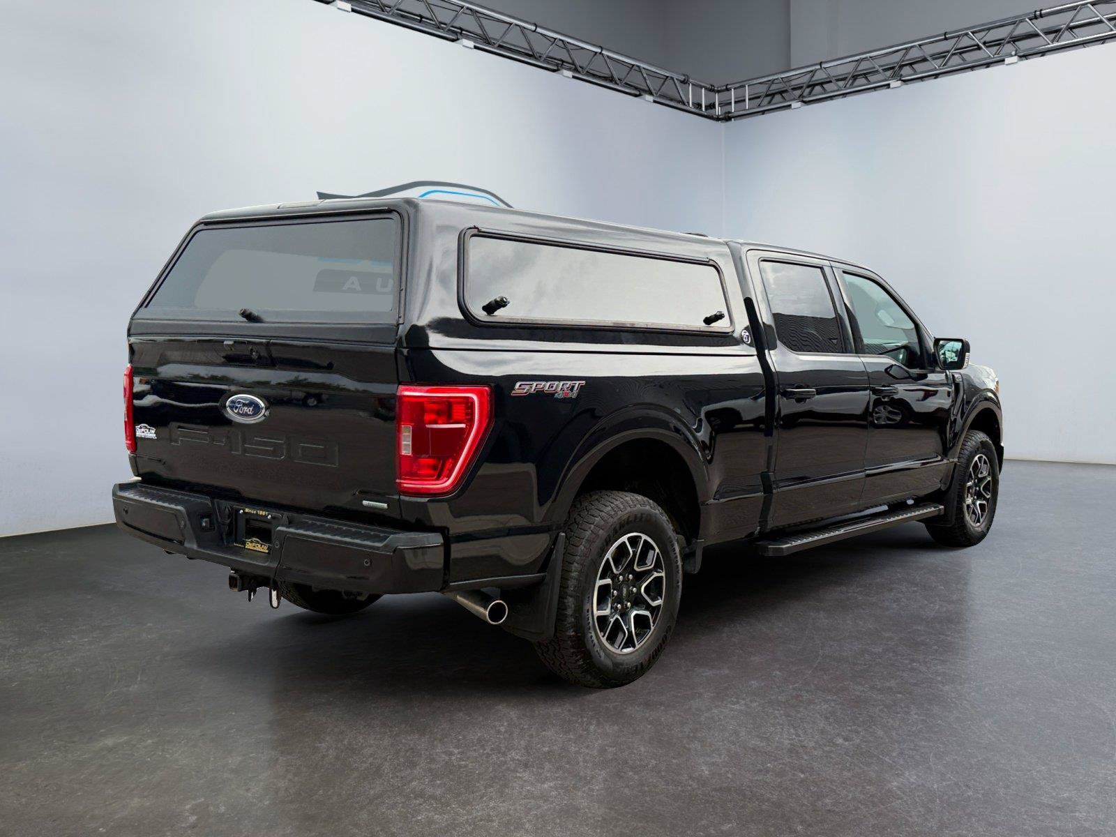 Used 2022 Ford F150 XLT w/ Equipment Group 302A High AWD/4WD image 3