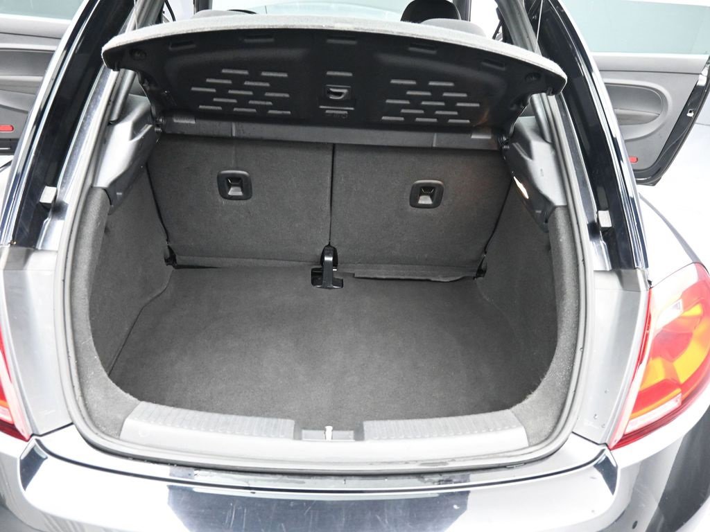 Used 2019 Volkswagen Beetle 2.0T S image 22