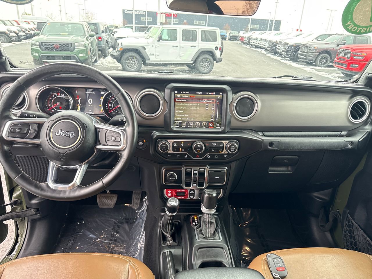 Used 2021 Jeep Gladiator Rubicon w/ Uconnect 4C Nav & Sound Group image 17