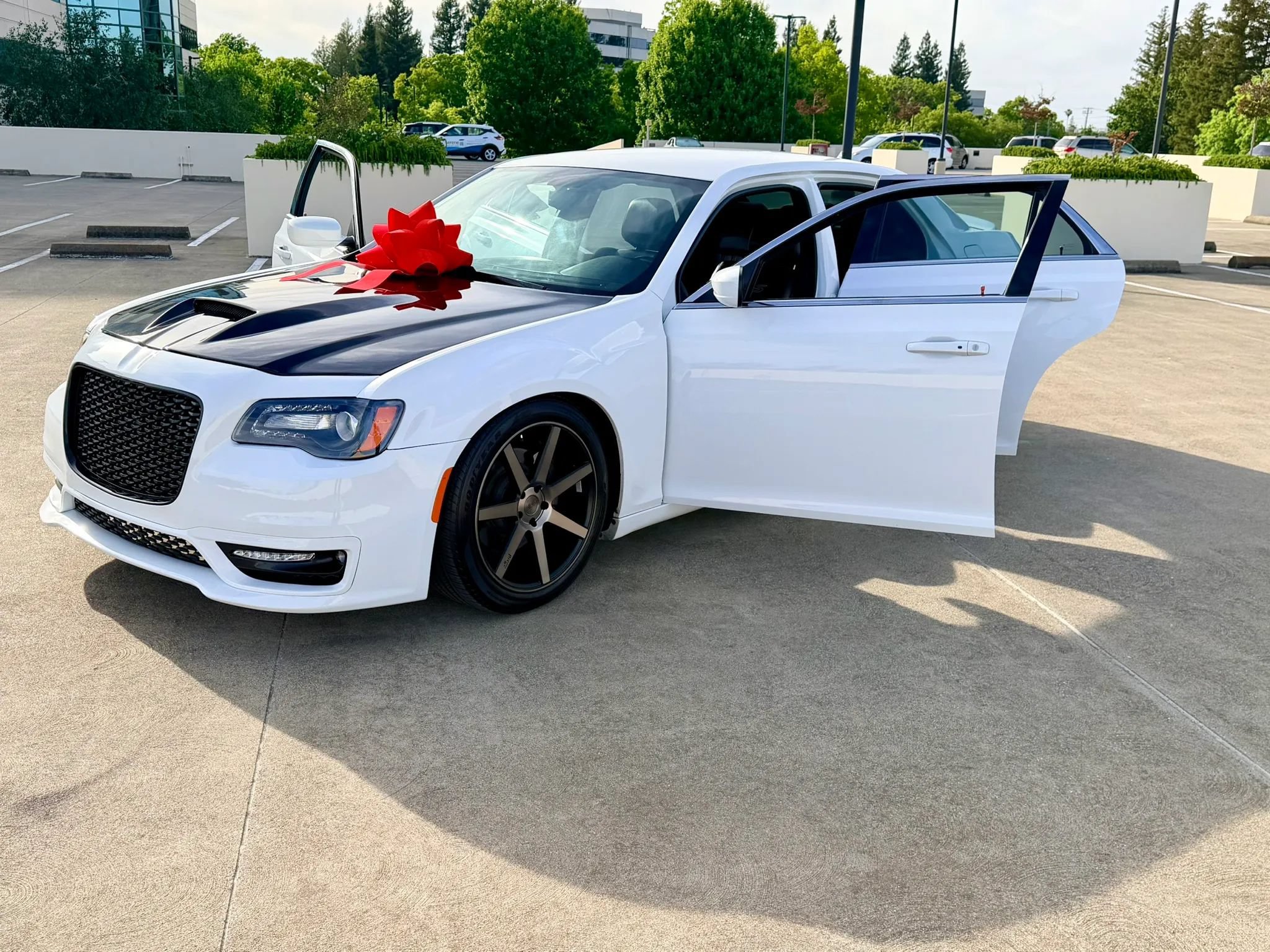 Used 2013 Chrysler 300 S RWD image 69