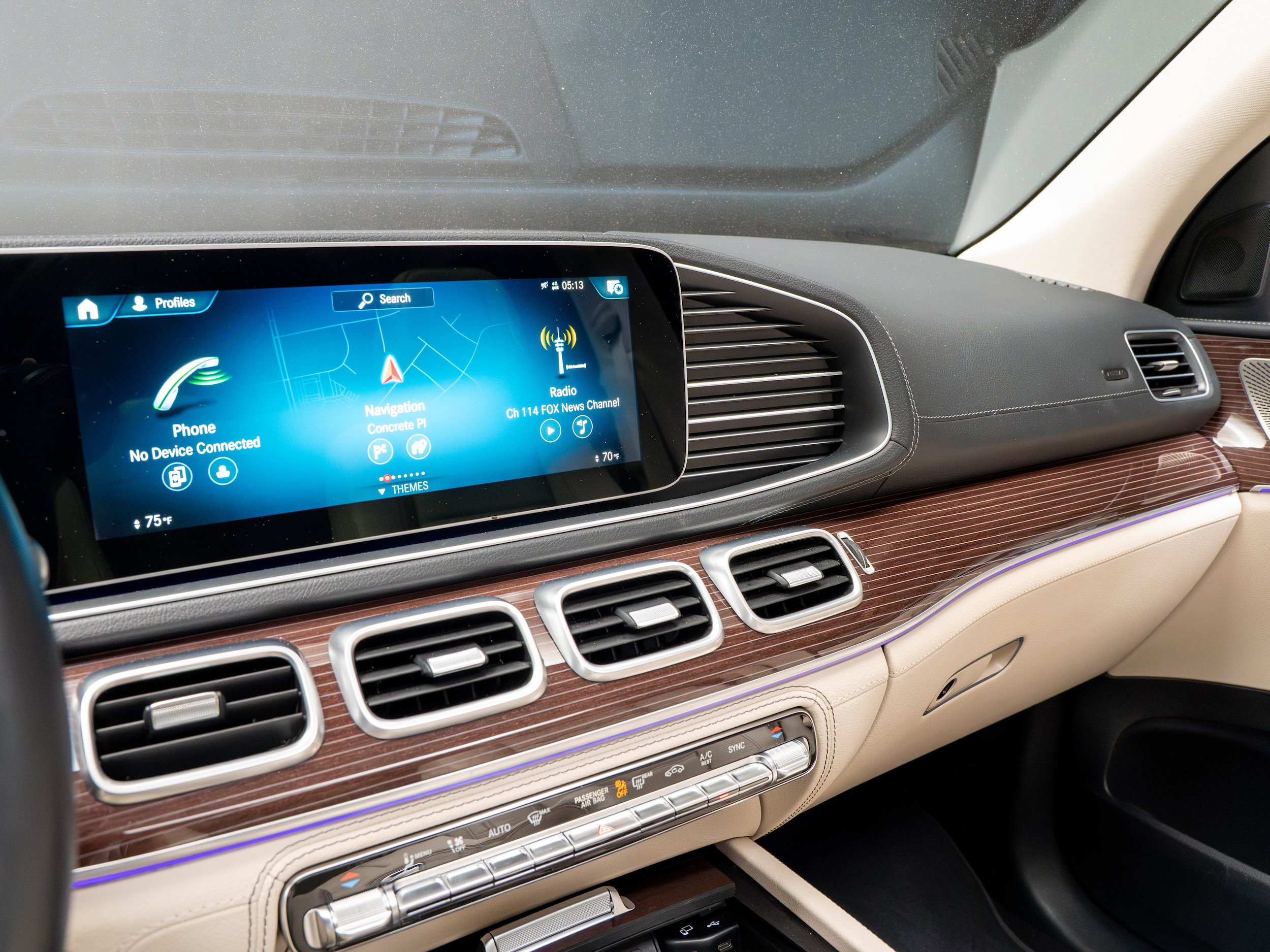 Used 2021 Mercedes-Benz GLS 450 4MATIC image 22