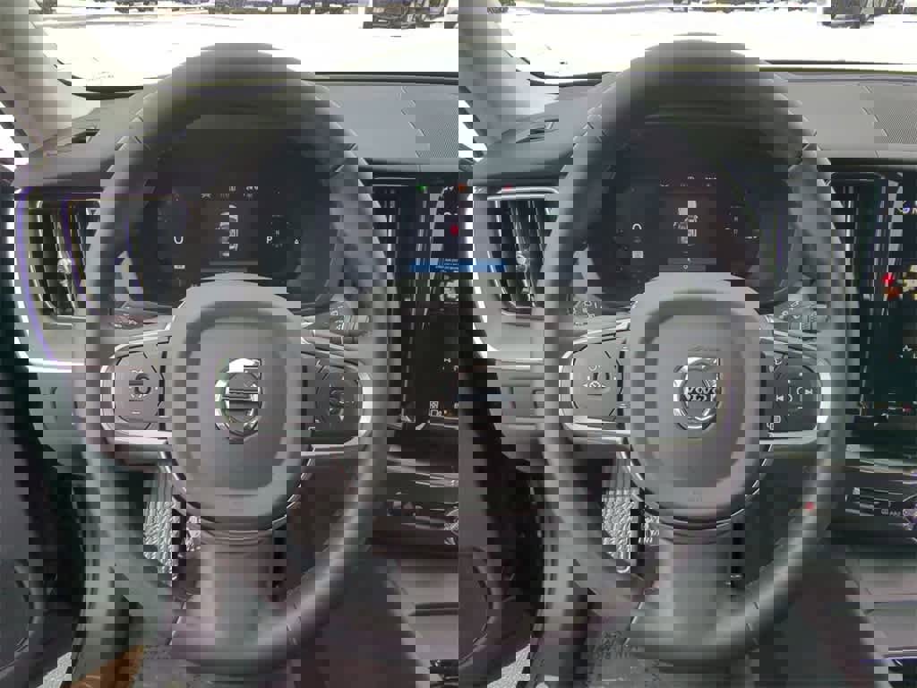 Certified 2025 Volvo XC60 T8 Core w/ Protection Package Premier image 21