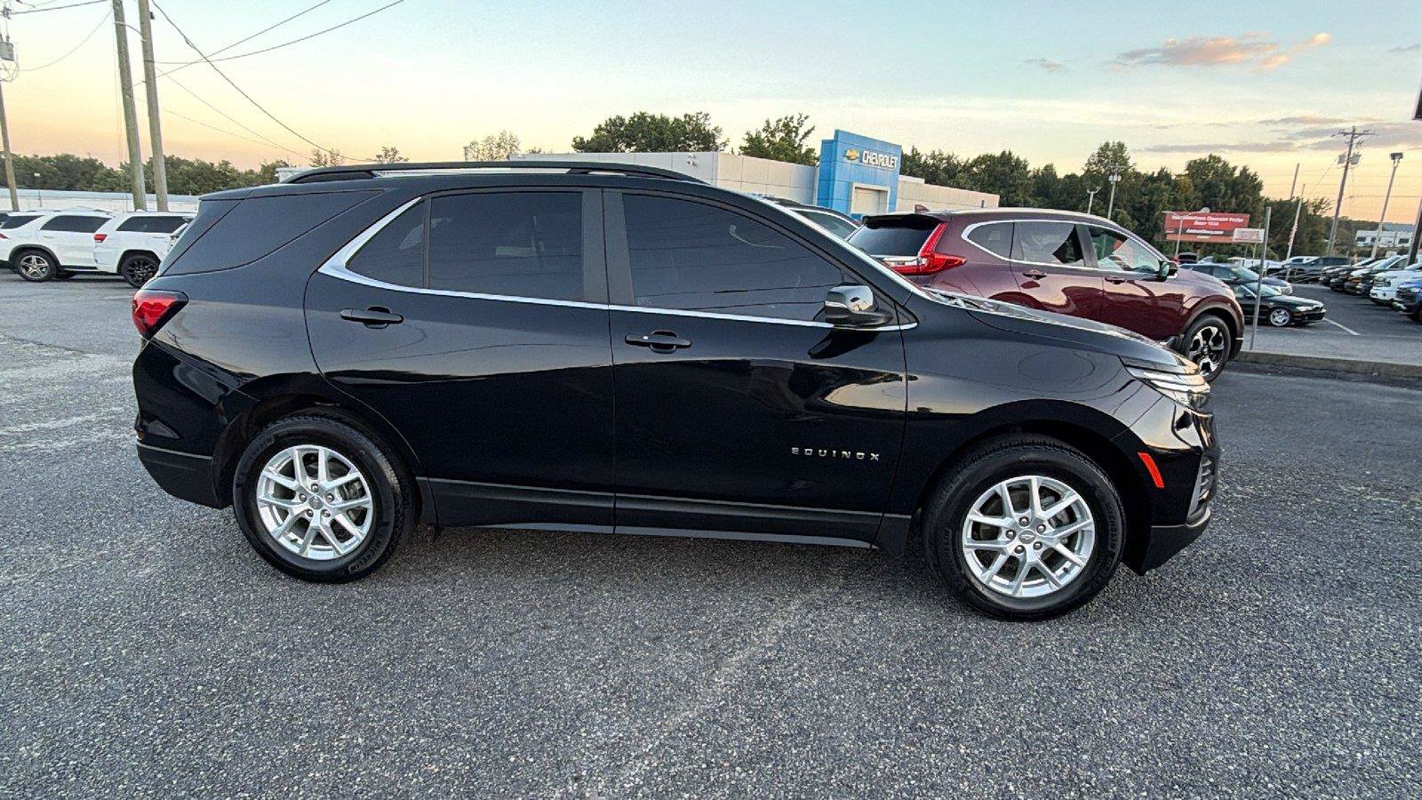 Used 2024 Chevrolet Equinox LT FWD image 8