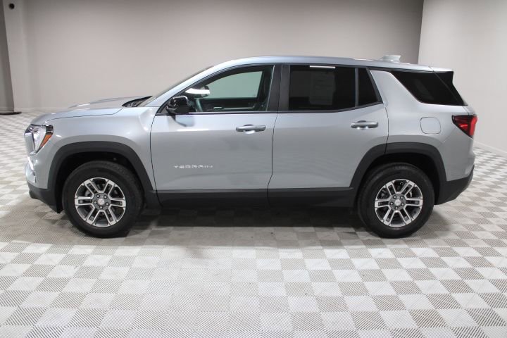 Used 2026 GMC Terrain Elevation w/ Technology Package II FWD image 8