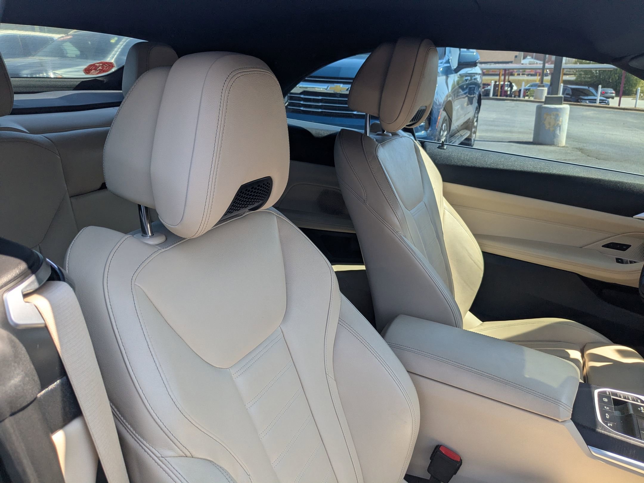 Used 2021 BMW 430i Convertible w/ Parking Assistance Package image 29