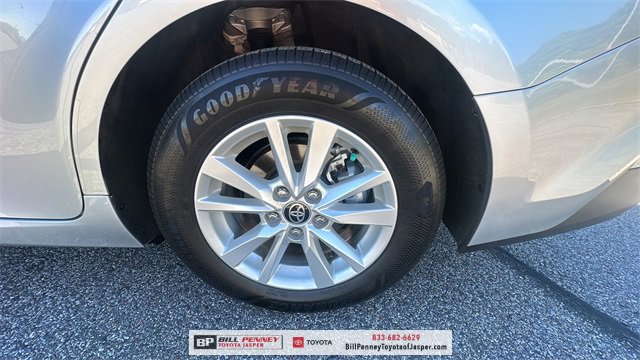 Used 2025 Toyota Camry LE image 18