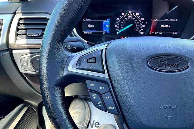 Used 2020 Ford Fusion SE image 11