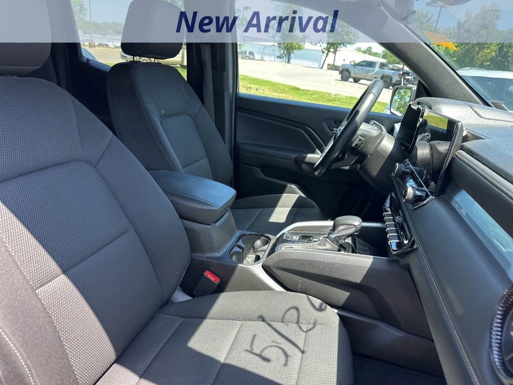 Used 2023 Chevrolet Colorado LT w/ LT Convenience Package AWD/4WD image 6