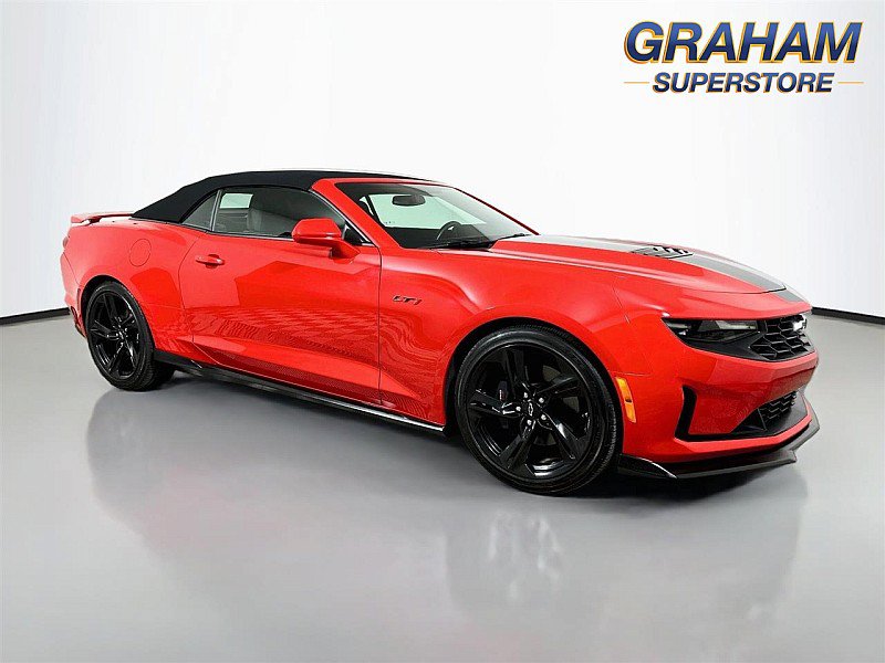Used 2022 Chevrolet Camaro LT RWD image 1