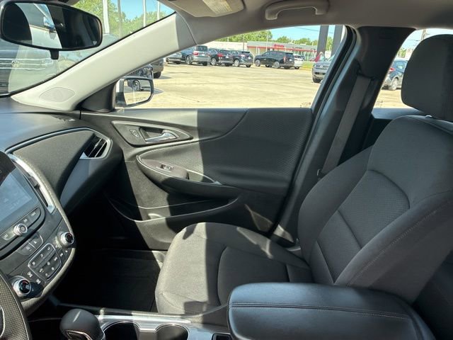 Used 2024 Chevrolet Malibu LT image 16