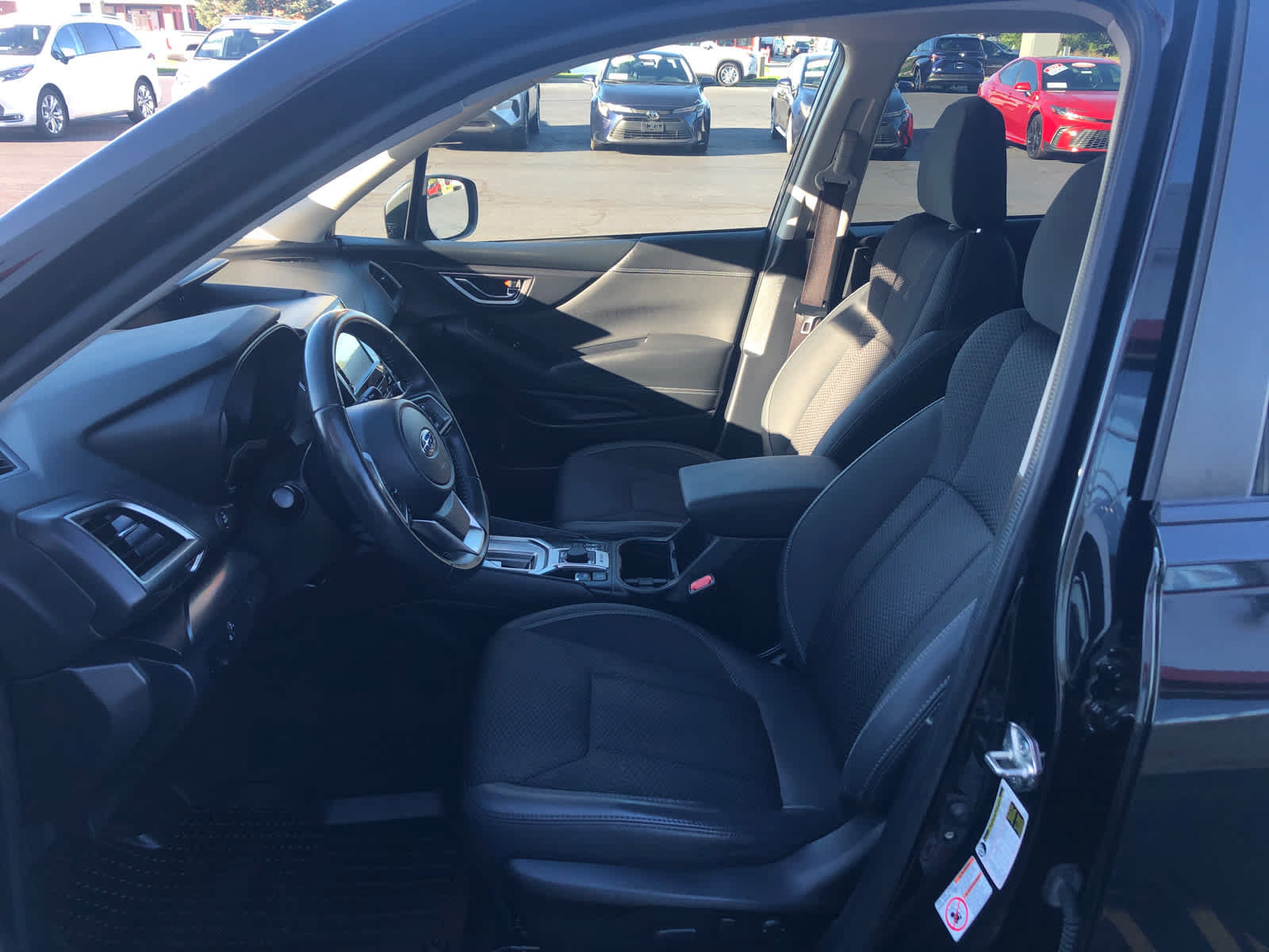 Used 2020 Subaru Forester Premium AWD/4WD image 7